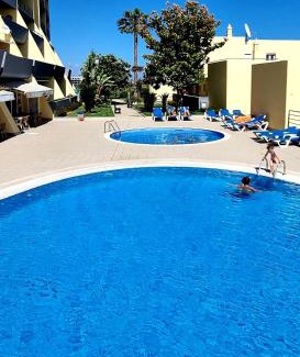 Albardeira Apartment | Meia Praia Terrace