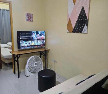 Batangas City Apartment | Mel's Place Batangas Unit 8 Two-Bedroom House w Free Parking WIFI Netflix Smart TV Fit to 4 Adults or kids