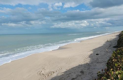 Melbourne Beach House | Melbourne Beach Ocean Front house on 1.2 acres