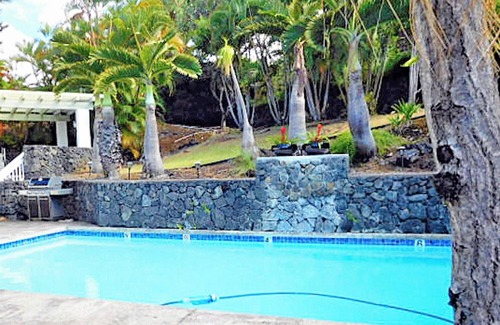 Kailua-Kona House | Melelina Hale Large four bedroom with pool, ocean views, and AC!