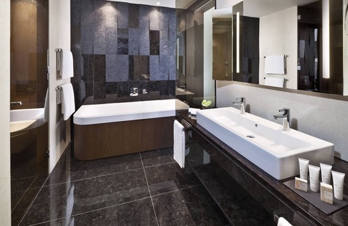 Kaisermuhlen Hotel | Melia Vienna