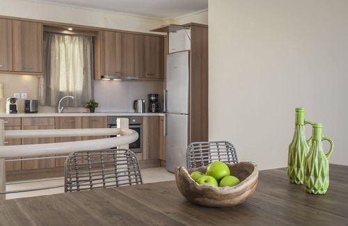 Karavomylos House | Meliti Waterfront Suites