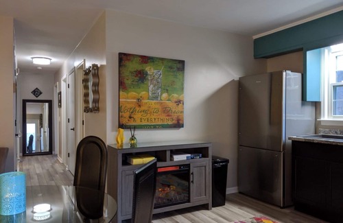 West Jefferson House | Mello Limoncello! Sunny Chillaxed Vibe Walk 2 DTWJ