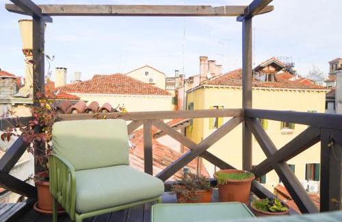 Cannaregio Apartment | Melusina Roof Terrace Venice Center