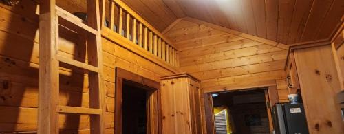 Pipe Creek House | MeMaws Country Cabin