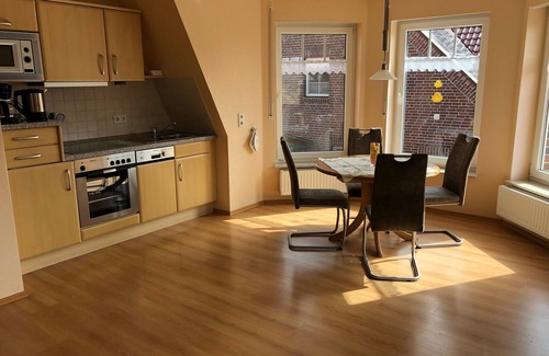Norddeich Apartment | Memmertbalje 8, 200 m to the beach, WLAN, 2 bedrooms, max. 3 pers,