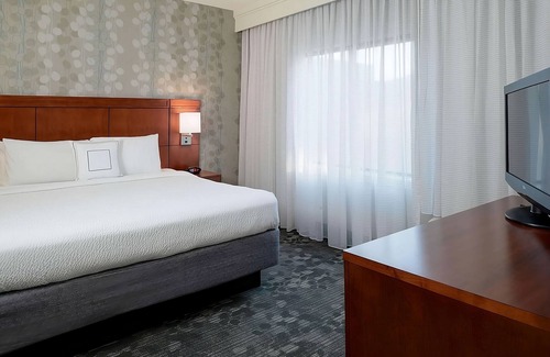 South Kansas City Hotel | Memorable Vacation in Kansas City! Short Drive To Nelson Atkins Museum