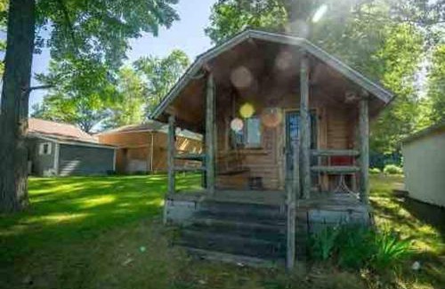 Bradford House | Memory Island