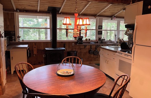 Lake Luzerne-Hadley Cabin | Memory Maker Cabin w private lakeside dock - 10 miles from Lake George