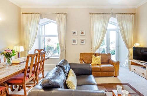 Brynrefail House | Menai View