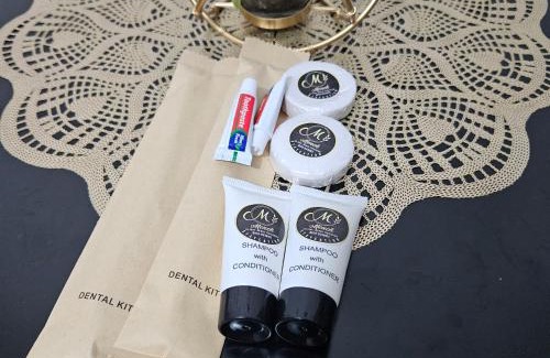 Las Pinas Hotel | Mench Staycation