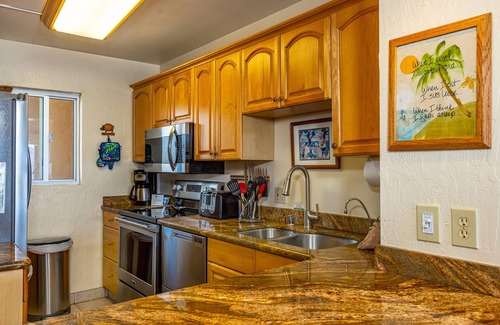 Kihei Condo | Menehune Shores #210 – Stunning Ocean Views and Ultimate Relaxation Await