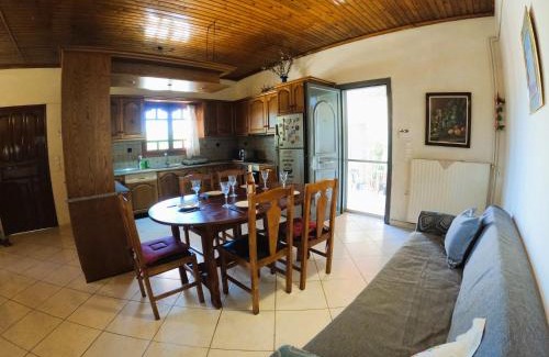 Loutraki House | Meraki House Kalamaki