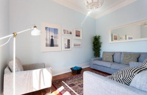 Bairro Alto Apartment | Merces by Central Hill Apartments