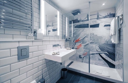 Cathedrals Hotel | Mercure London Bridge