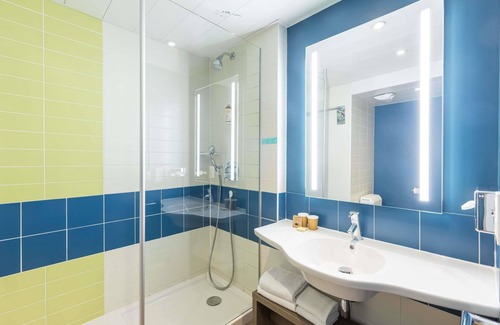 Quartier Atlantis Hotel | Mercure Paris Massy Gare TGV