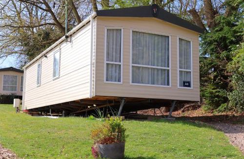 Hamble-le-Rice Resort | Mercury Yacht Harbour and Holiday Park