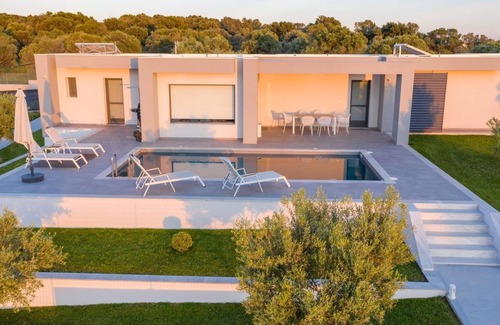 Nea Propontida Villa | Merelia Luxury Villas - Olivia with Heated Pool