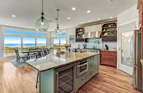 American Beach House | Mermaid Castle | Oceanfront Luxury Beach House | Rooftop Deck