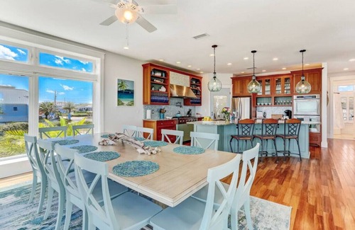 American Beach House | Mermaid Castle | Oceanfront Luxury Beach House | Rooftop Deck