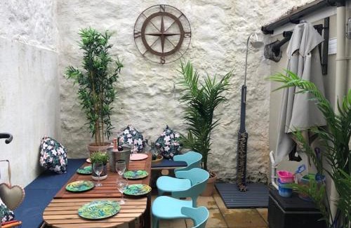 Teignmouth House | Mermaid Cottage Teignmouth by the beach SLEEPS 7