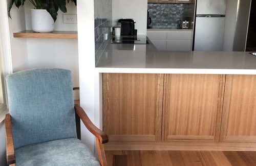 Warrnambool House | Merri Beach House - Opposite Beach with spectacular ocean views in Warrnambool