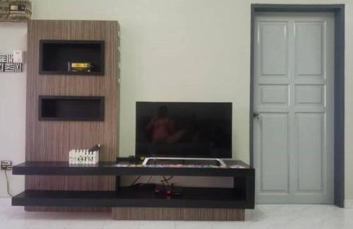 Mersing House | Mersing Spacious 3bedroom with free parking space