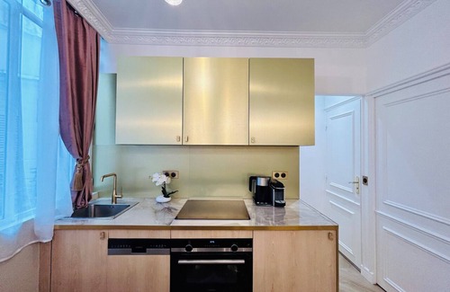 Enfants-Rouges Apartment | Merveil Luxury Suite - Marais - Charlot