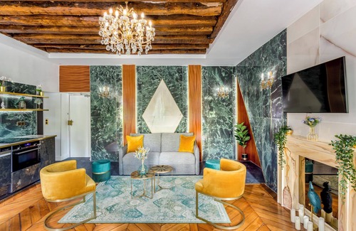 Arsenal Apartment | Merveil Luxury Suites - Marais - Antoine I-II