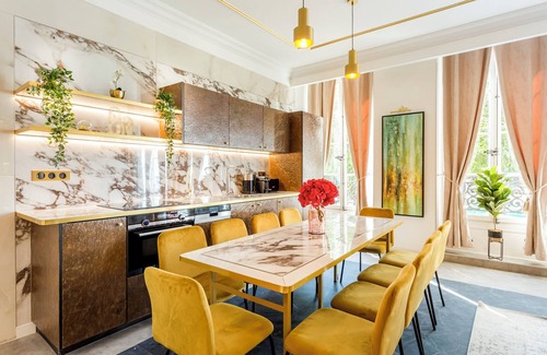 Arsenal Apartment | Merveil Luxury Suites - Marais - Antoine I-II