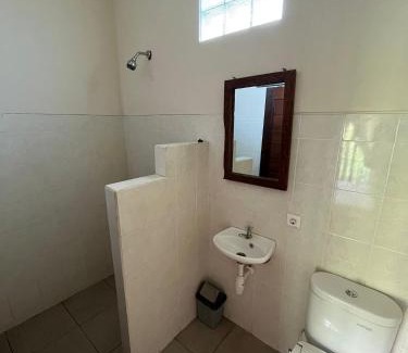 Purwakerti House | Mesari Homestay & Warung