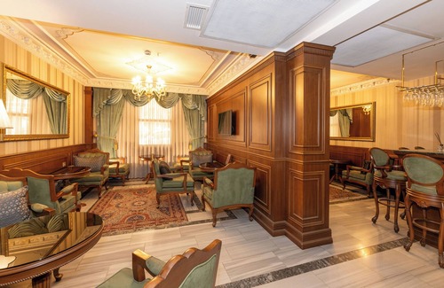 Cagaloglu Hotel | Meserret Palace Hotel