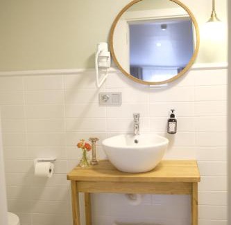 Arnavutkoy Hotel | Meshk Airport Hotel