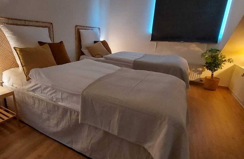Stadtbezirke II Apartment | Messeloft, RÜ, Universitätsklinikum Ruhig, Netflix