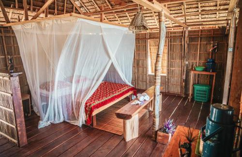 Sawinggrai Cabin | Methos Homestay - Raja Ampat