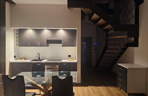 Mezzago Apartment | MEZZAGO ROYAL SUITES: BROWN - DELUX APARTMENT WITH PRIVATE TERRACE