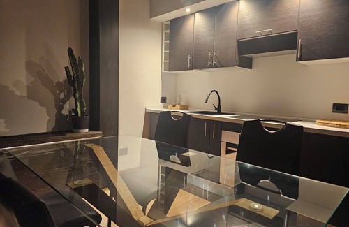 Mezzago Apartment | MEZZAGO ROYAL SUITES: BROWN - DELUX APARTMENT WITH PRIVATE TERRACE