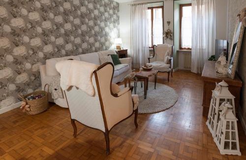 Feltre Apartment | Mezzaterra 10 tourits accomodation