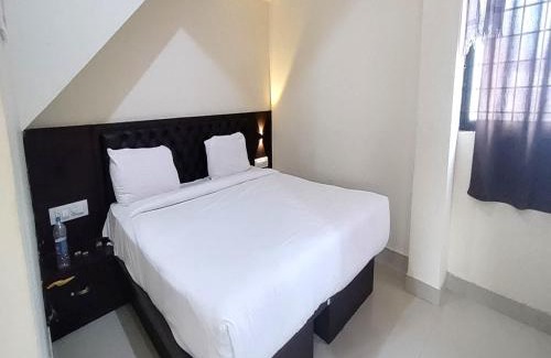 Lakshmishanagara Hotel | MG Residency