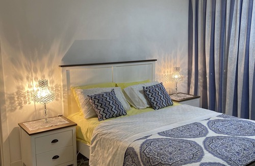 Brinsmead House | MG Victorian style, single and family retreat