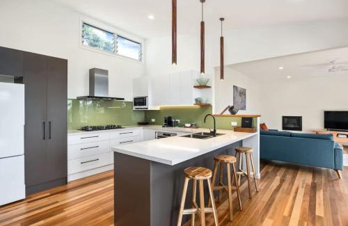 Bawley Point House | Mherringa at Bawley - enjoy panoramic ocean views