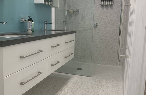 Southport Apartment | Mi Tall Story located at the beautiful town of Southport