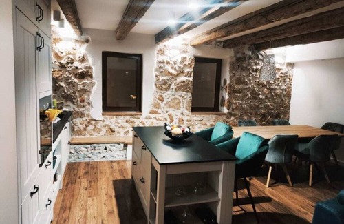 Banjol Villa | Mia Comfortable holiday residence