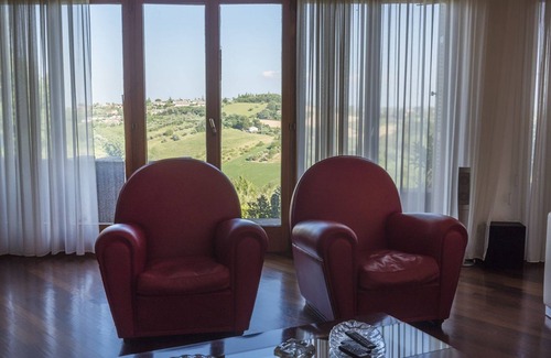 Macerata Villa | MIA HOUSE GARDEN - Macerata, portion of a villa with swimming pool