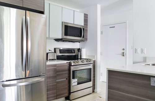 Midtown Apartment | Miami Apt Close to Downtown