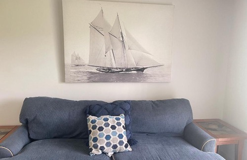 Oxford House | Miami Gallery Private Queen Bedroom and Shared Bathroom