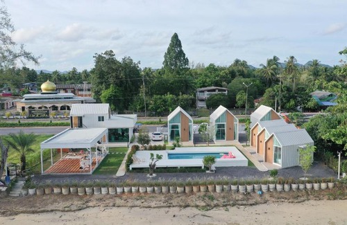 Pak Nam House | Miami Seaview