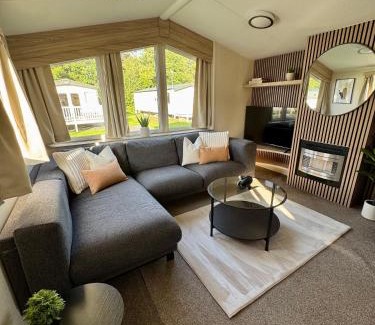 Flookburgh House | Miarlo Lodge Rydal Haven Lakeland