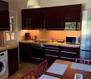 Kropia Apartment | Michael Apartment, near the Airport