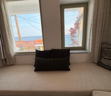 Plomari House | Michalelis cave & loft